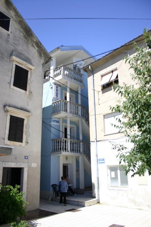 Apartments Lina Karlobag Rom bilde